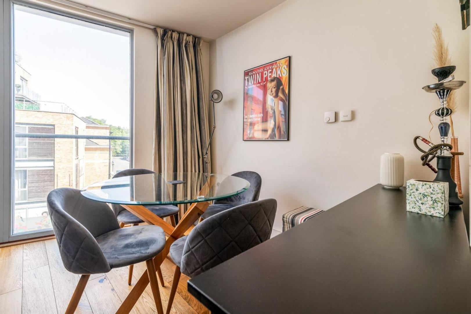 Bright & Spacious Battersea Flat Londýn Exteriér fotografie