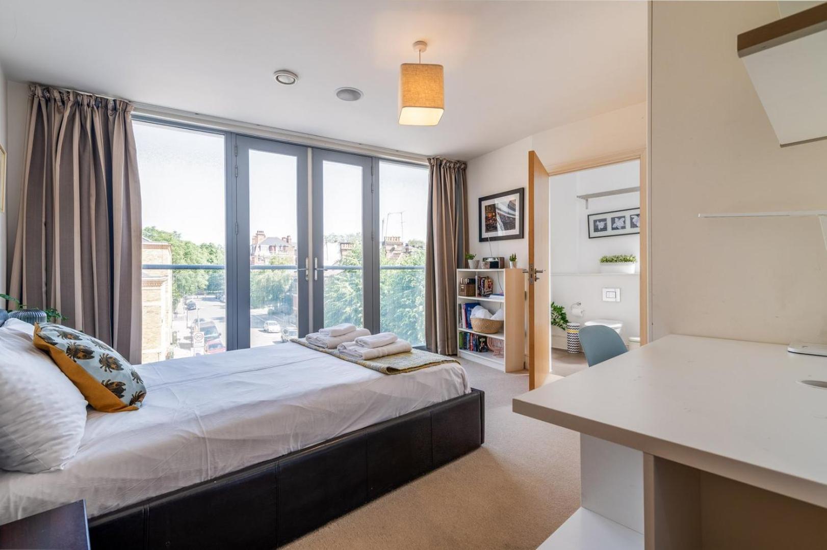 Bright & Spacious Battersea Flat Londýn Exteriér fotografie